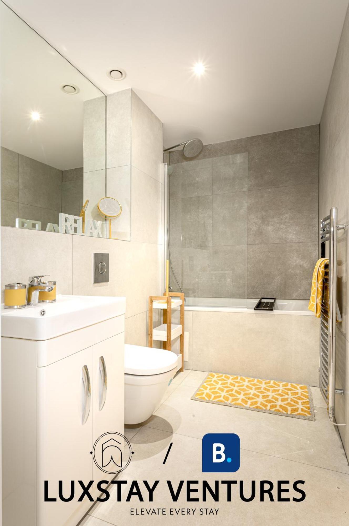 Апартаменты Ideal Family & Business Stay! 2 Min To Station, 10 Min To Harry Potter, 30 Min To London Euston & Free Parking! *